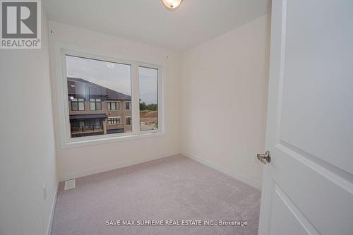 1556 Hilson Heights, Milton (Cobban), ON - Indoor Photo Showing Other Room