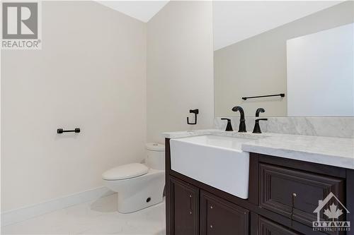 14 Thornton Avenue, Ottawa, ON - Indoor Photo Showing Bathroom