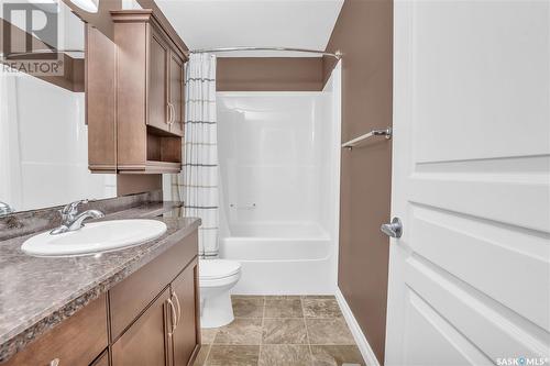 106 3750 Haughton Road E, Regina, SK - Indoor Photo Showing Bathroom