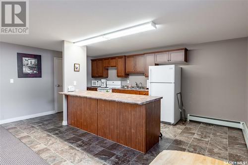 106 3750 Haughton Road E, Regina, SK - Indoor Photo Showing Kitchen