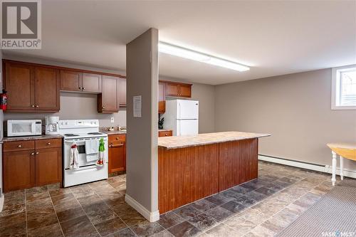 106 3750 Haughton Road E, Regina, SK - Indoor Photo Showing Kitchen