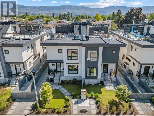 847 Morrison Avenue Unit# 1, Kelowna, BC - Outdoor With Facade