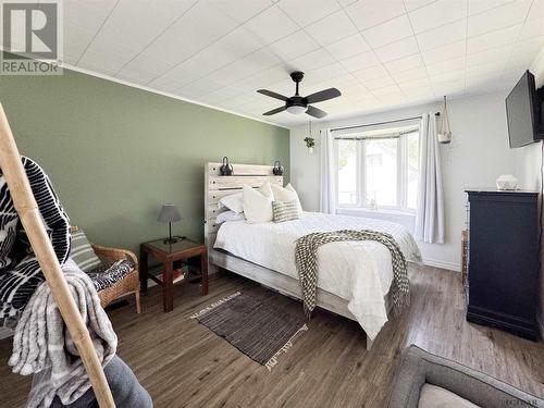 199 Montgomery Ave, Temiskaming Shores, ON - Indoor Photo Showing Bedroom