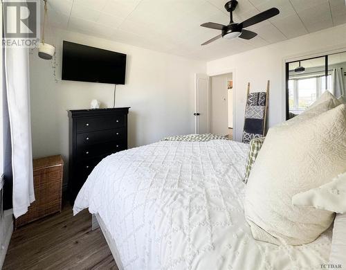 199 Montgomery Ave, Temiskaming Shores, ON - Indoor Photo Showing Bedroom