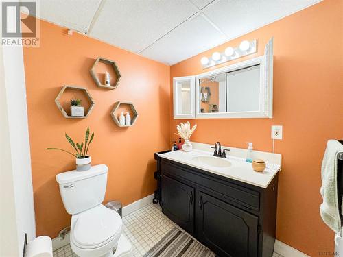 199 Montgomery Ave, Temiskaming Shores, ON - Indoor Photo Showing Bathroom