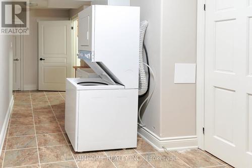 15 Birchbark Court, Richmond Hill (Jefferson), ON - Indoor Photo Showing Laundry Room