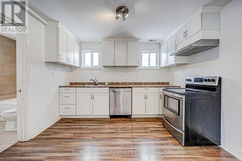 242 Simcoe Avenue, Georgina, ON - Indoor Photo Showing Kitchen