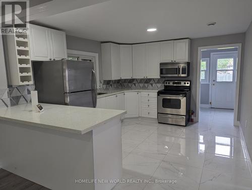 212 Elm Avenue, Georgina (Keswick South), ON - Indoor Photo Showing Kitchen