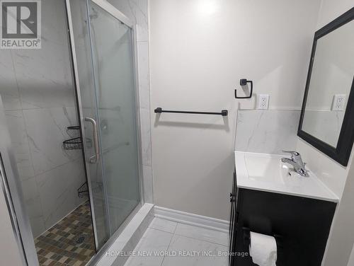 212 Elm Avenue, Georgina, ON - Indoor Photo Showing Bathroom