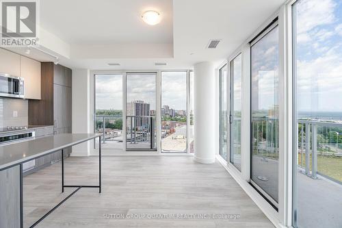 1305 - 220 Missinnihe Way, Mississauga, ON - Indoor