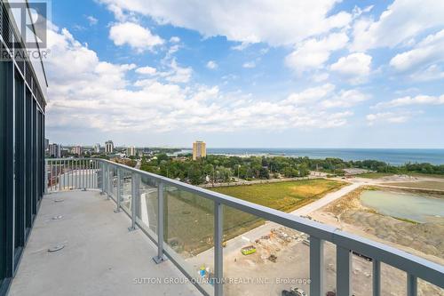 1305 - 220 Missinnihe Way, Mississauga, ON - Outdoor With View