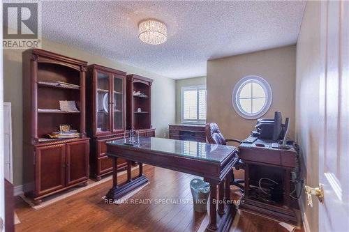 933 Knotty Pine (Main &Up) Grove, Mississauga (Meadowvale Village), ON - Indoor Photo Showing Office