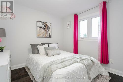 111 Forest Drive, Vaughan (West Woodbridge), ON - Indoor Photo Showing Bedroom