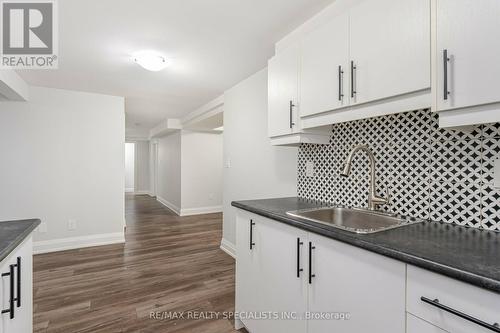 111 Forest Drive, Vaughan (West Woodbridge), ON - Indoor Photo Showing Kitchen