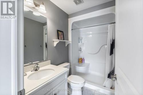 18 Whaley Lane, Hamilton (Ancaster), ON - Indoor Photo Showing Bathroom