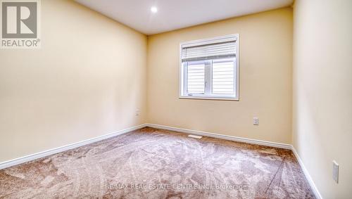 180 Esther Crescent, Thorold, ON - Indoor Photo Showing Other Room