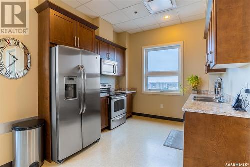 805 2055 Rose Street, Regina, SK - Indoor Photo Showing Kitchen With Double Sink