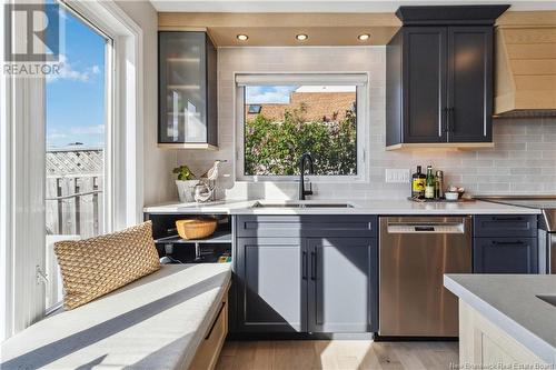 514 Wayne, Shediac, NB - Indoor Photo Showing Kitchen With Double Sink