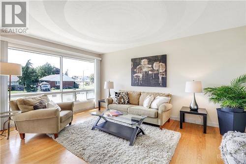 3 Barlyn Avenue, Ottawa, ON - Indoor Photo Showing Other Room