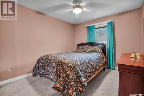 11 Meadowlark Drive, Glen Harbour, SK - Indoor Photo Showing Bedroom