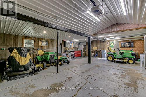 21 Karen Street, St. Thomas, ON - Indoor Photo Showing Garage