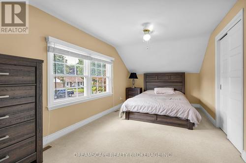 346 Valleyview Avenue, London, ON - Indoor Photo Showing Bedroom