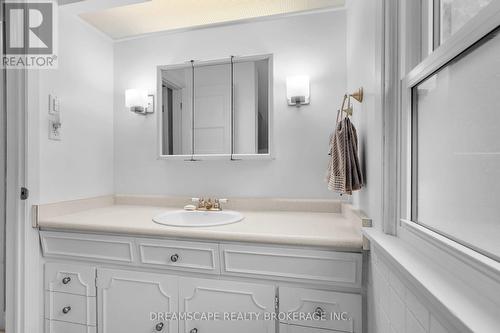 346 Valleyview Avenue, London, ON - Indoor Photo Showing Bathroom