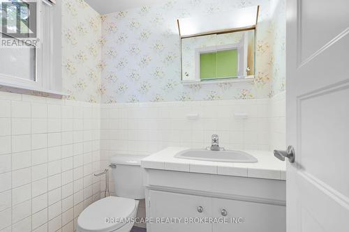 346 Valleyview Avenue, London, ON - Indoor Photo Showing Bathroom