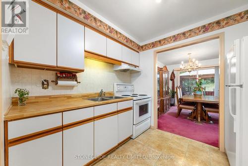 161 Sutherland Crescent, Cobourg, ON - Indoor Photo Showing Kitchen With Double Sink