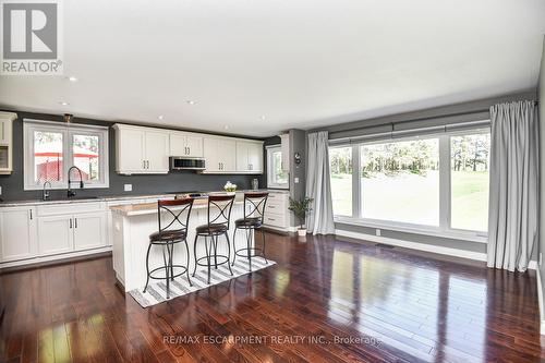 25 Hammond Road, Brant, ON - Indoor Photo Showing Kitchen