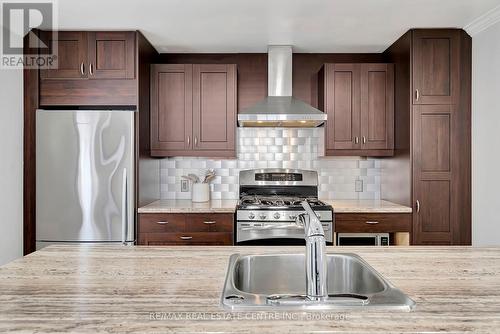 155 1/2 Samuelson Street, Cambridge, ON - Indoor Photo Showing Kitchen With Double Sink