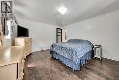 155 1/2 Samuelson Street, Cambridge, ON - Indoor Photo Showing Bedroom