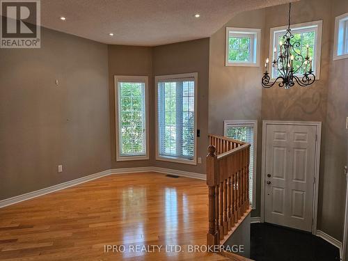 135 Michelle Drive, Vaughan, ON - Indoor Photo Showing Other Room