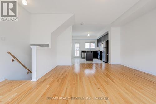 17 Aspen Hills Rd, Brampton (Credit Valley), ON - Indoor Photo Showing Other Room