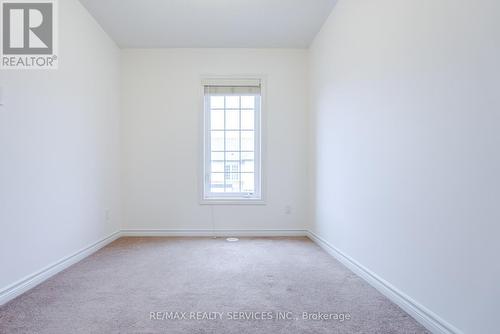 17 Aspen Hills Rd, Brampton (Credit Valley), ON - Indoor Photo Showing Other Room