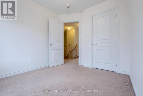 17 Aspen Hills Rd, Brampton (Credit Valley), ON - Indoor Photo Showing Other Room