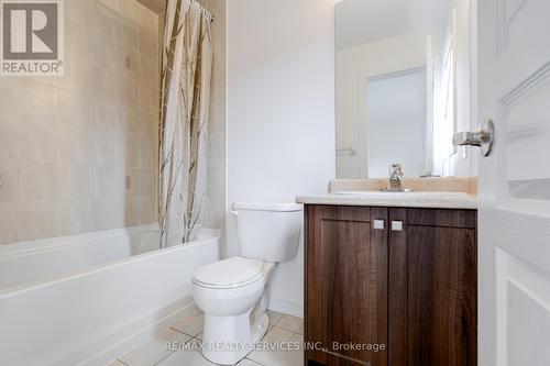 17 Aspen Hills Rd, Brampton (Credit Valley), ON - Indoor Photo Showing Bathroom