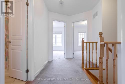 17 Aspen Hills Rd, Brampton (Credit Valley), ON - Indoor Photo Showing Other Room