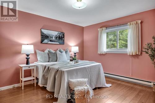 28 Bond Street E, Kawartha Lakes (Fenelon Falls), ON - Indoor Photo Showing Bedroom