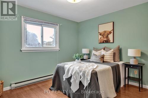 28 Bond Street E, Kawartha Lakes (Fenelon Falls), ON - Indoor Photo Showing Bedroom