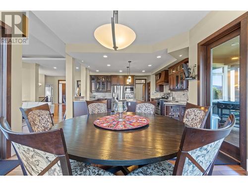 620 Arbor View Drive, Kelowna, BC - Indoor Photo Showing Dining Room