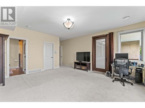 620 Arbor View Drive, Kelowna, BC - Indoor