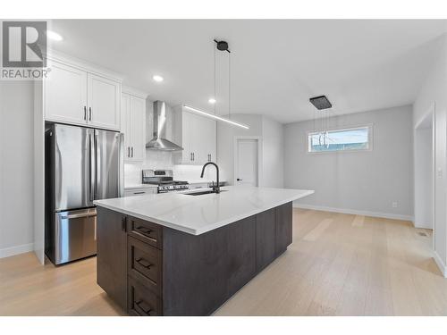 1840 10 Street Sw Unit# 19 Lot# 24, Salmon Arm, BC - Indoor Photo Showing Kitchen With Upgraded Kitchen