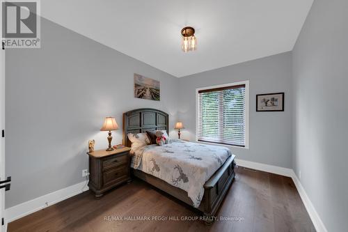 49 Melissa Lane, Tiny, ON - Indoor Photo Showing Bedroom