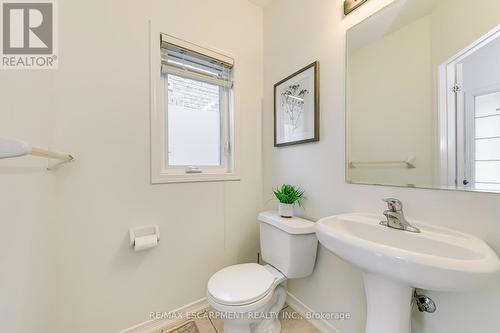 4220 Thomas Alton Boulevard, Burlington (Alton), ON - Indoor Photo Showing Bathroom