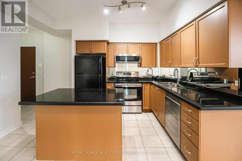 2707 - 4080 Living Arts Drive, Mississauga (City Centre), ON - Indoor Photo Showing Kitchen With Double Sink