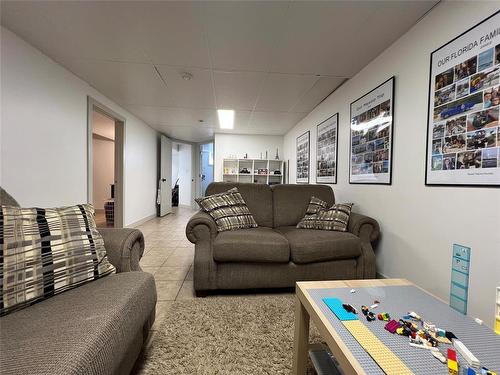 68030 Pr 350 Road N, Rm Of North Norfolk, MB - Indoor Photo Showing Living Room