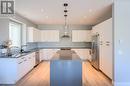 2089 Lawrence Avenue, Penticton, BC  - Indoor Photo Showing Kitchen With Upgraded Kitchen 