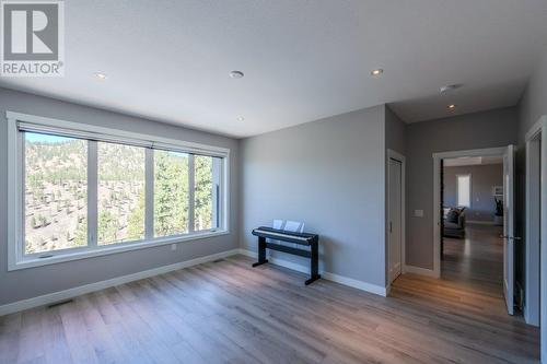 2089 Lawrence Avenue, Penticton, BC - Indoor