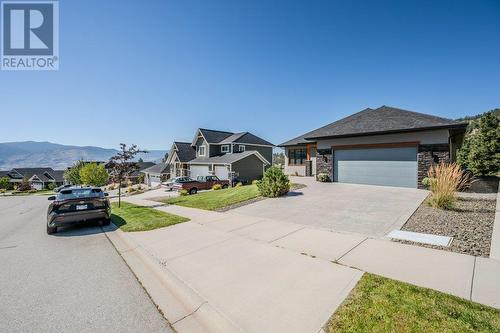 2089 Lawrence Avenue, Penticton, BC - Outdoor